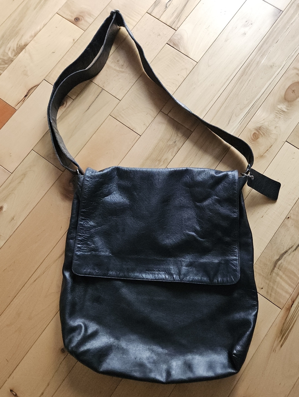 Rudsak Collection Black Leather Messenger Bag with Adjustable Strap